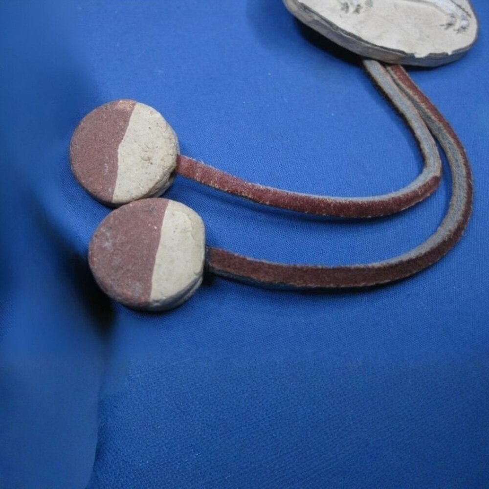 Vintage Southwestern Pottery Bolo Tie - Spirit Bear with Heartline & Sun - Picture 3 of 3